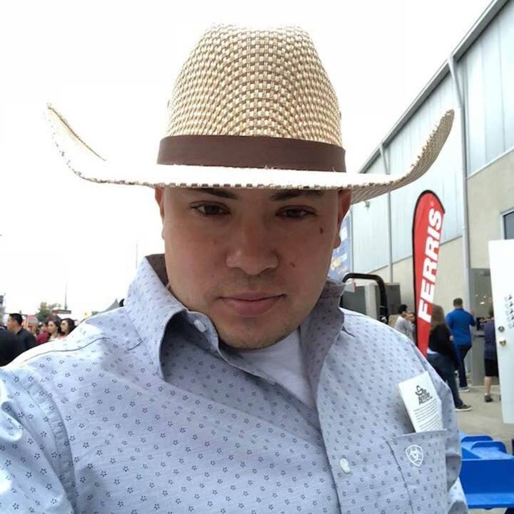 Meet your Posher, Eloy